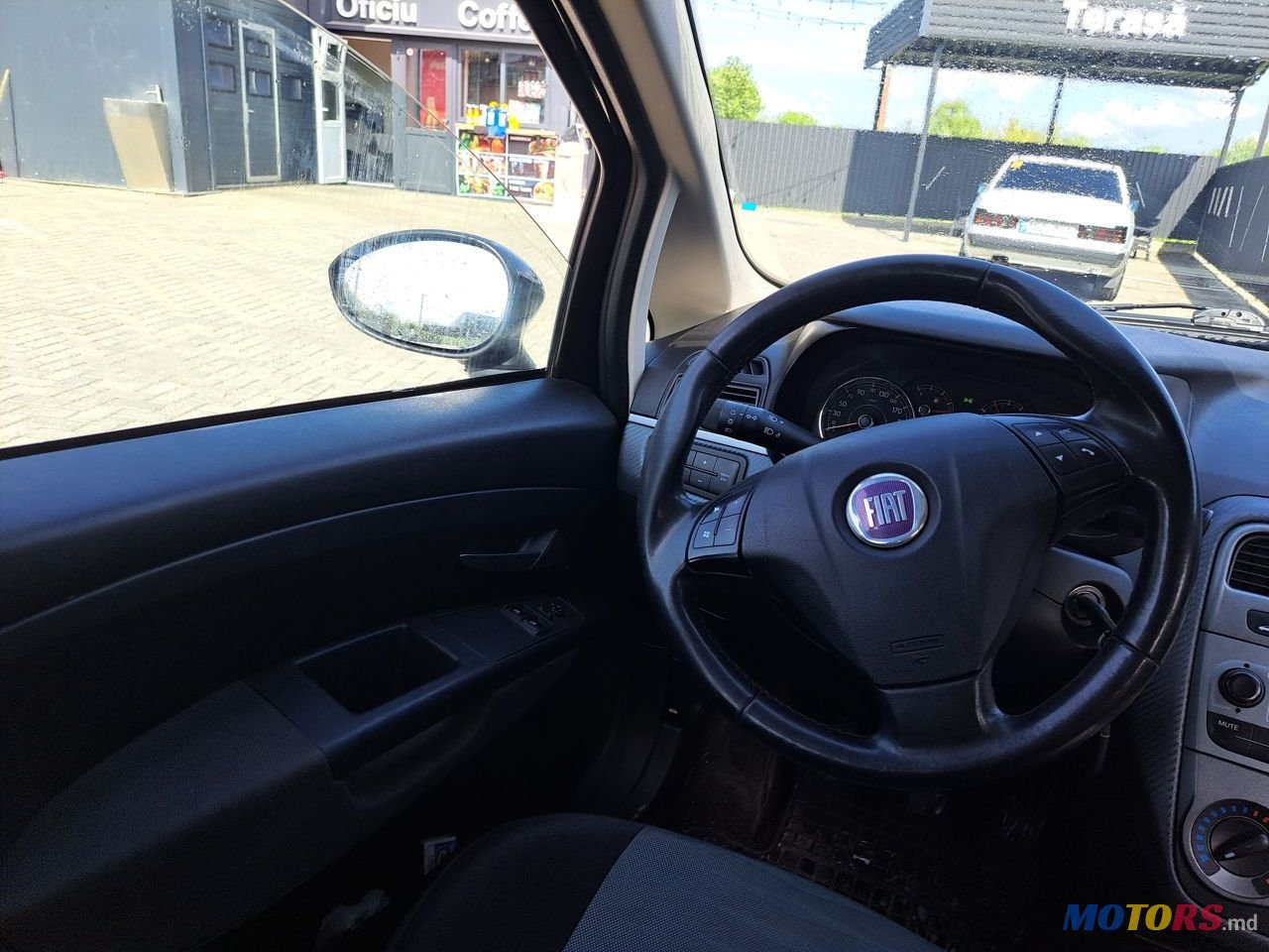 2009' Fiat Punto photo #2