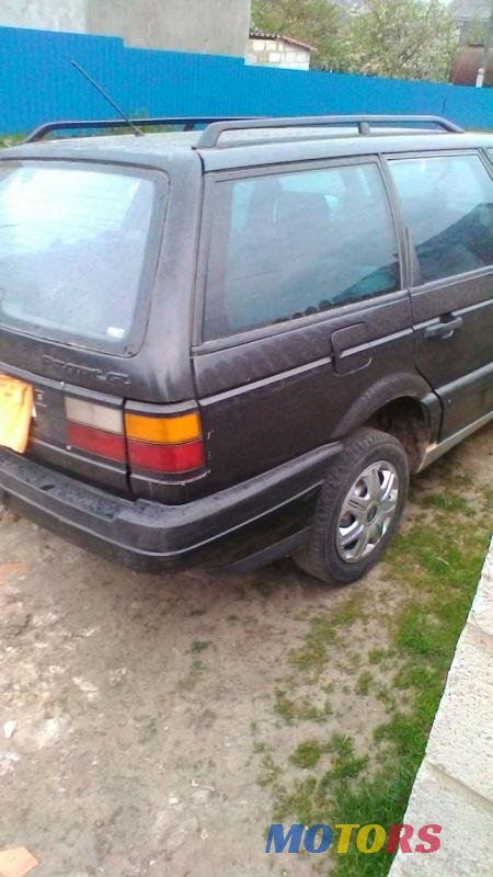 1990' Volkswagen Passat photo #3
