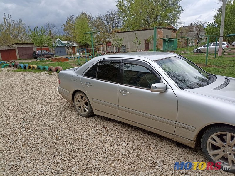 2000' Mercedes-Benz E Класс photo #2