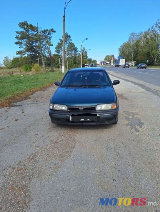 1995' Nissan Primera photo #1