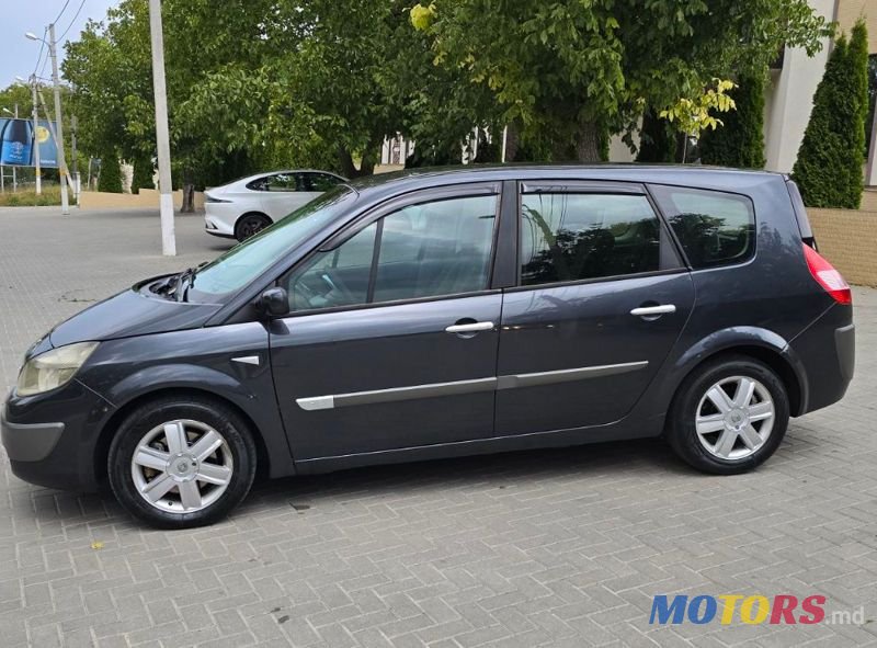 2006' Renault Grand Scenic photo #4