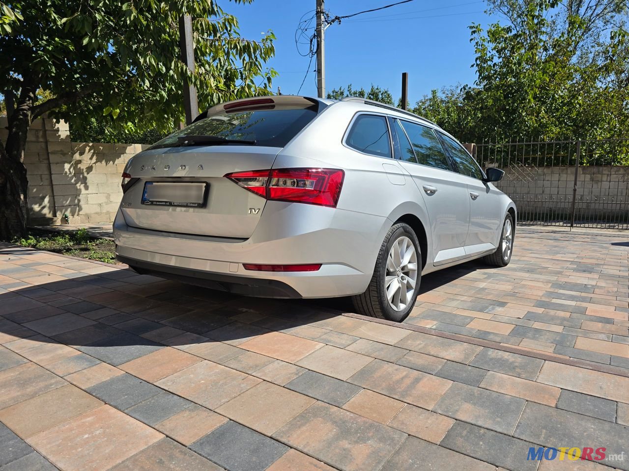 2020' Skoda Superb photo #3