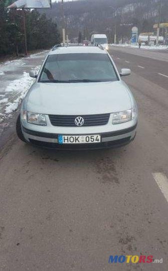 1998' Volkswagen Passat photo #1