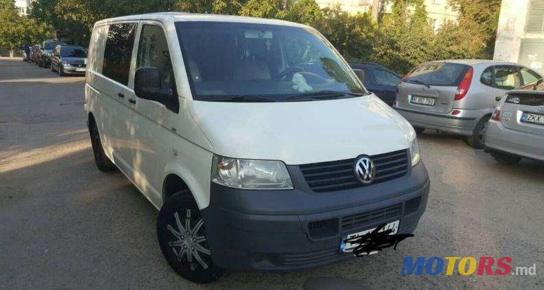 2004' Volkswagen Transporter photo #1