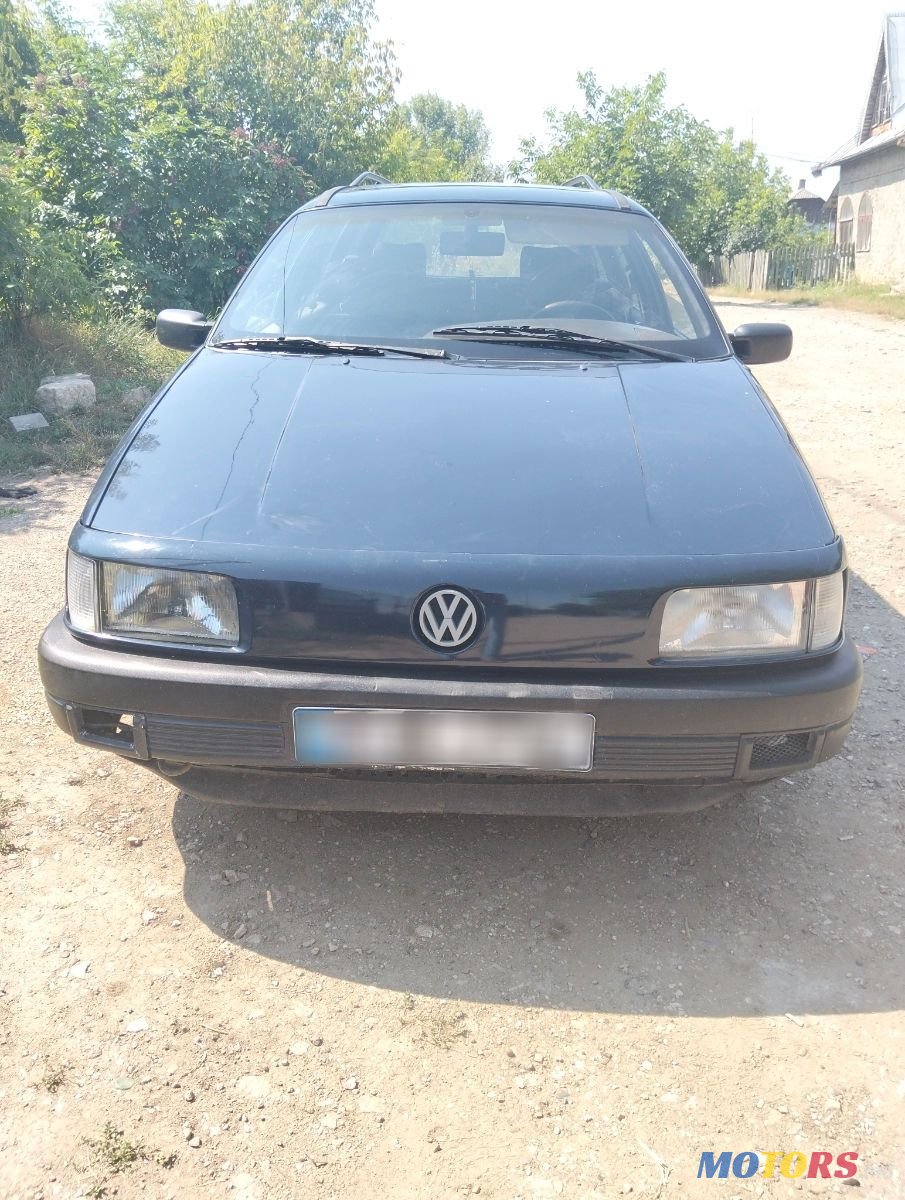 1993' Volkswagen Passat photo #1