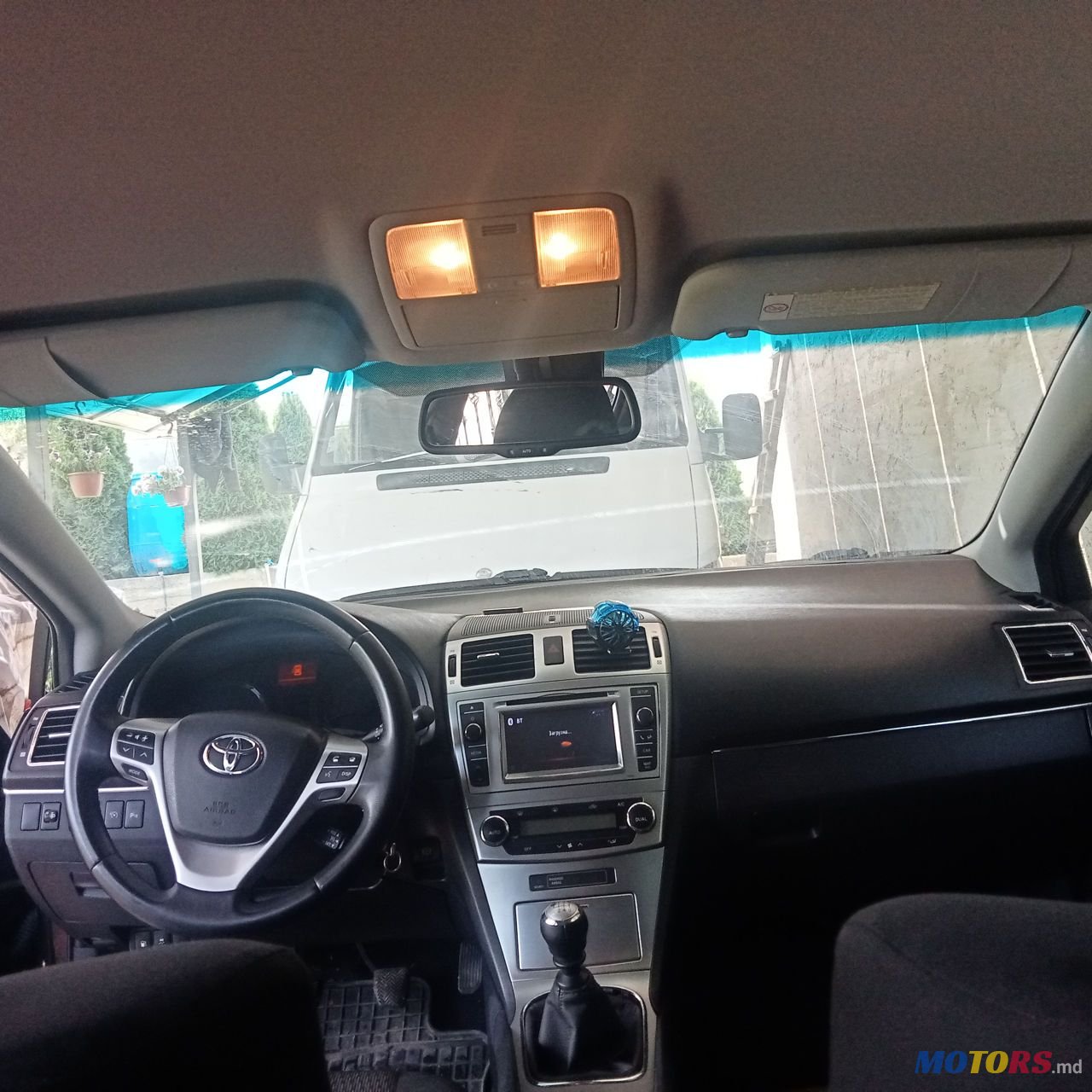 2012' Toyota Avensis photo #5