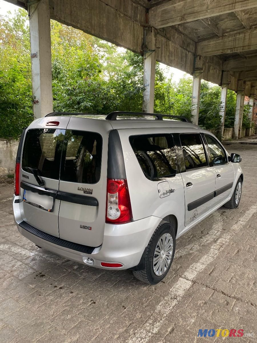 2009' Dacia Logan Mcv photo #4