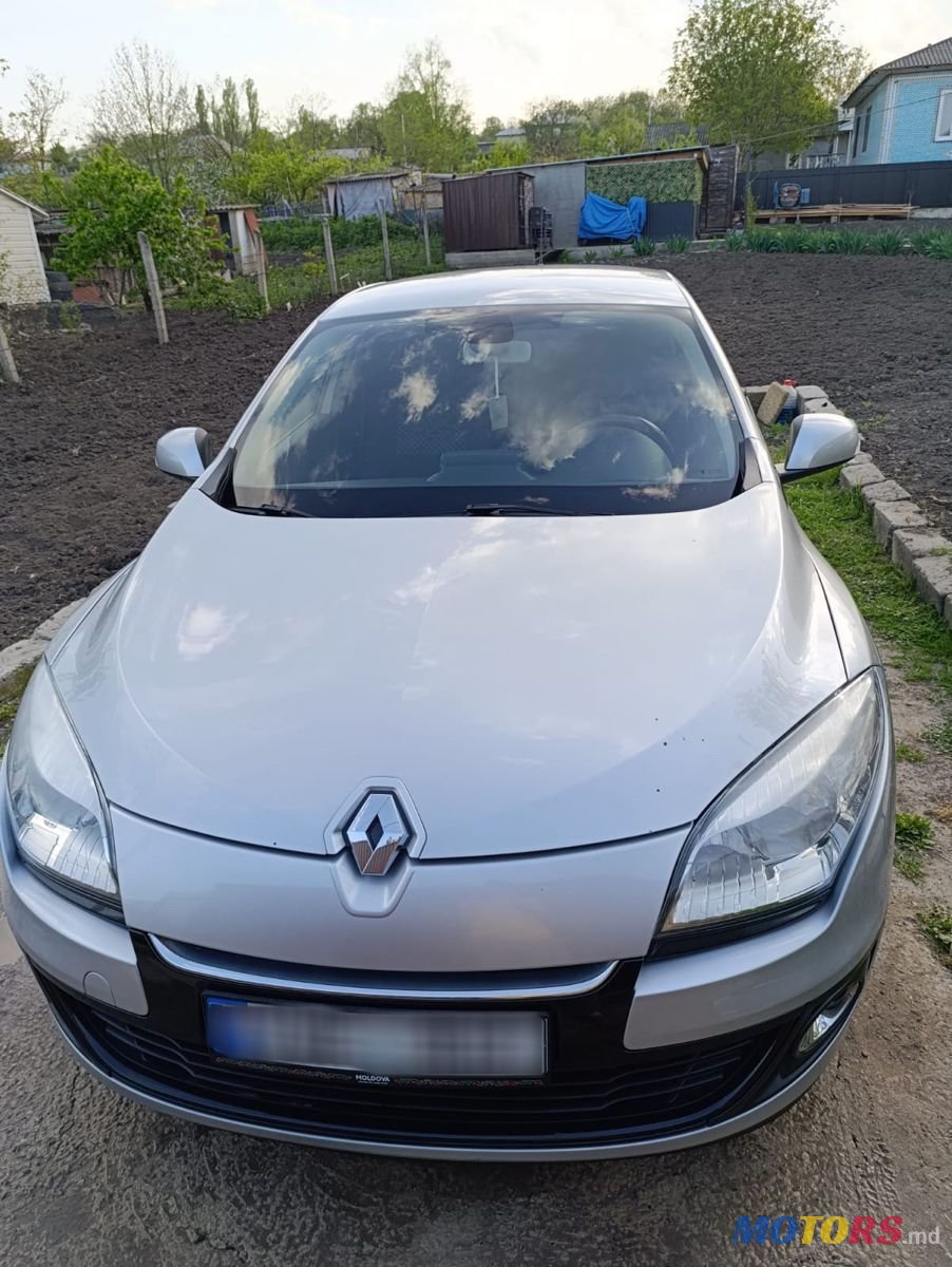 2012' Renault Megane photo #1