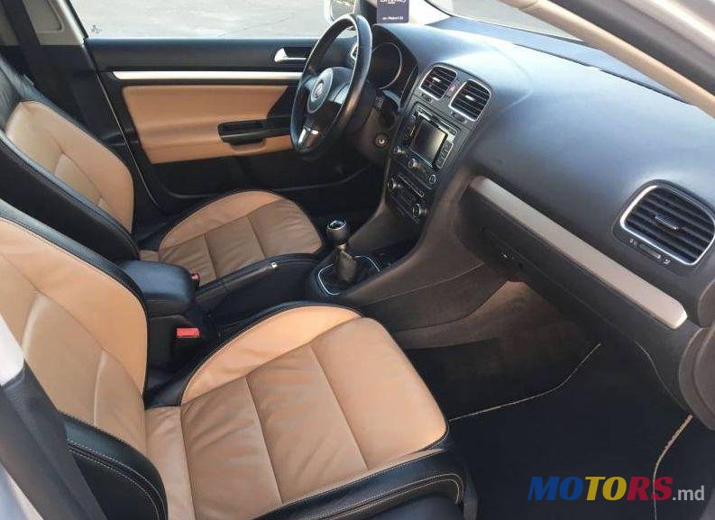 2010' Volkswagen Golf photo #1