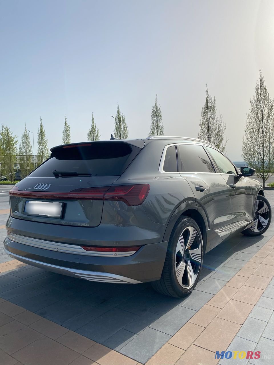 2019' Audi e-tron photo #2