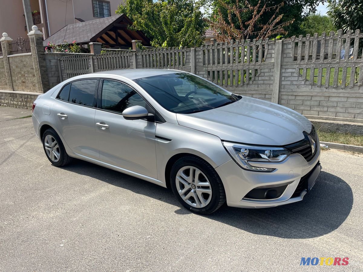 2019' Renault Megane photo #1