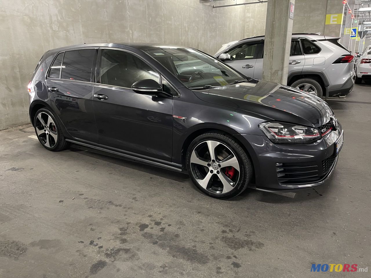 2017' Volkswagen Golf photo #1