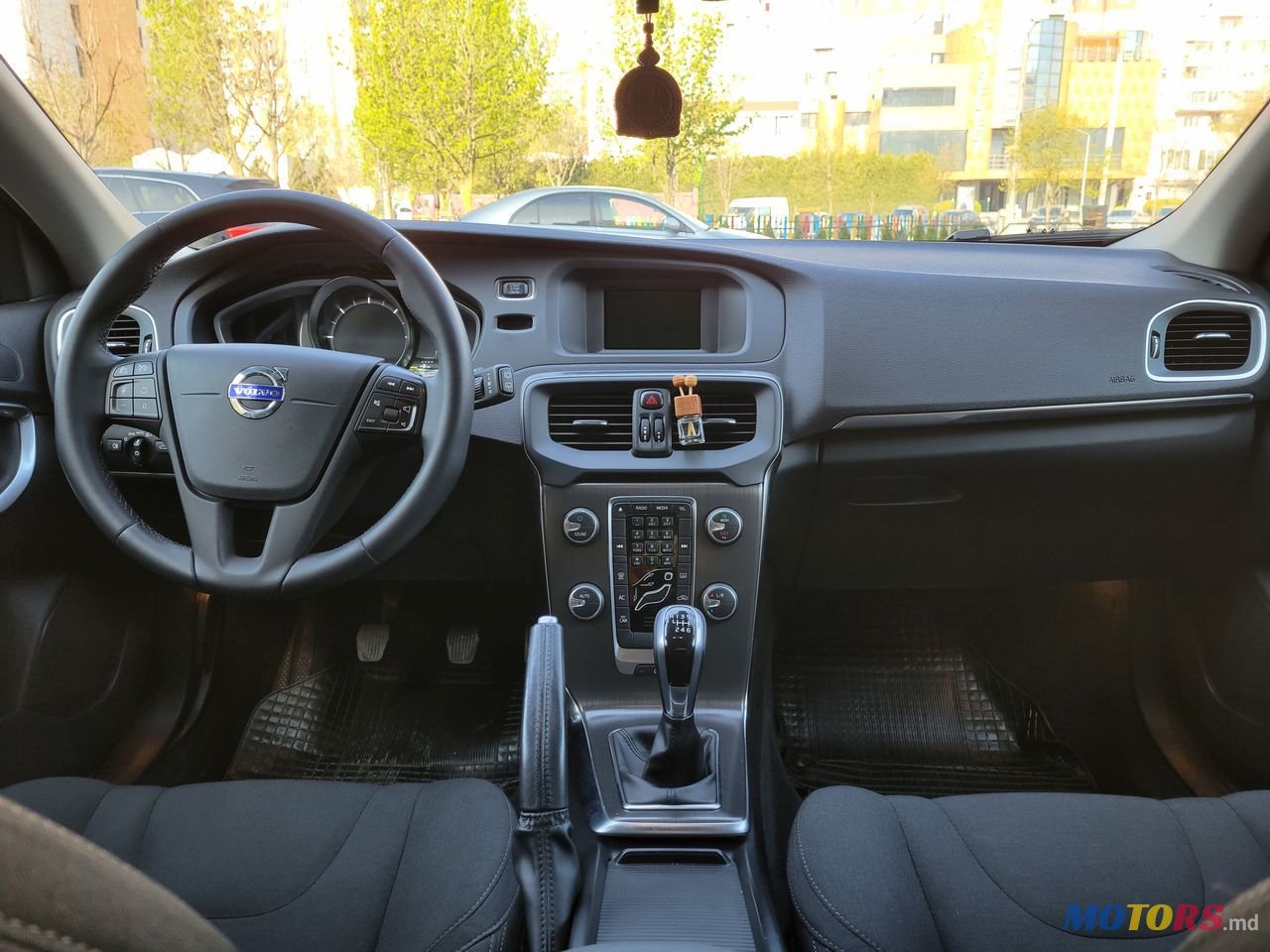 2015' Volvo V40 photo #5