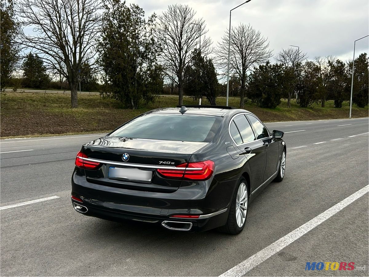 2018' BMW 7 Series photo #4