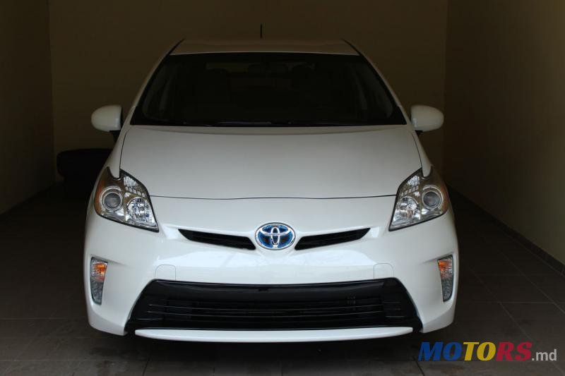 2012' Toyota Prius photo #1