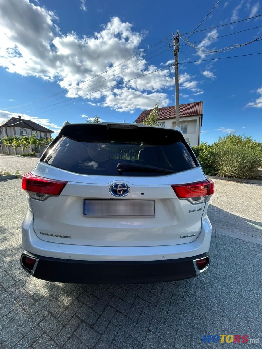 2016' Toyota Highlander photo #5