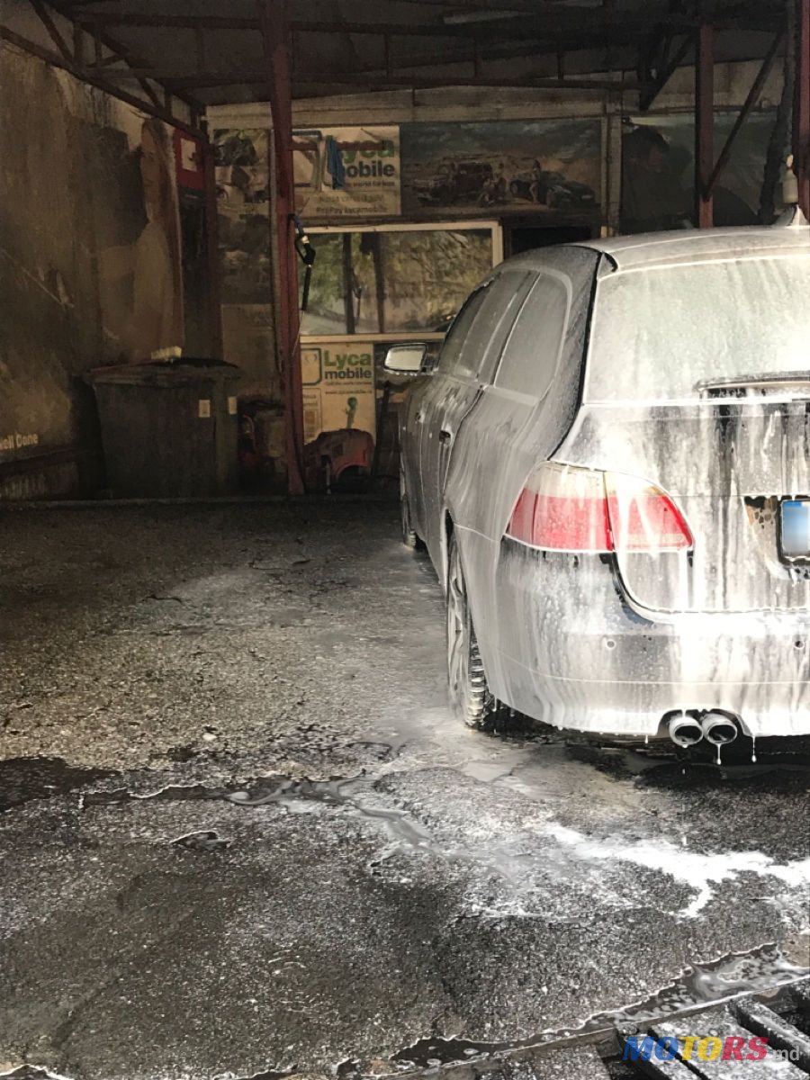 2007' BMW 5 Series photo #6