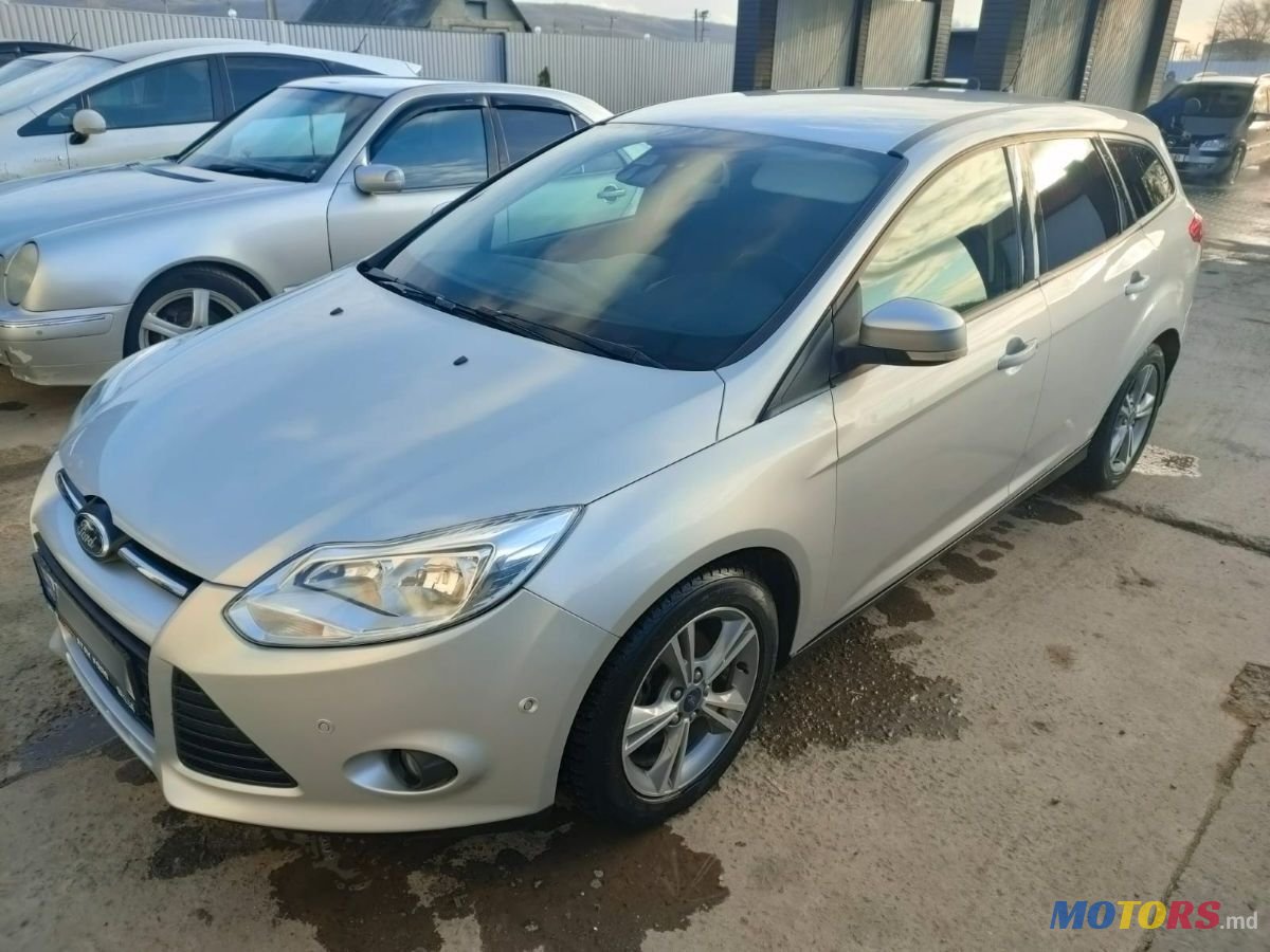 2013' Ford Focus photo #3