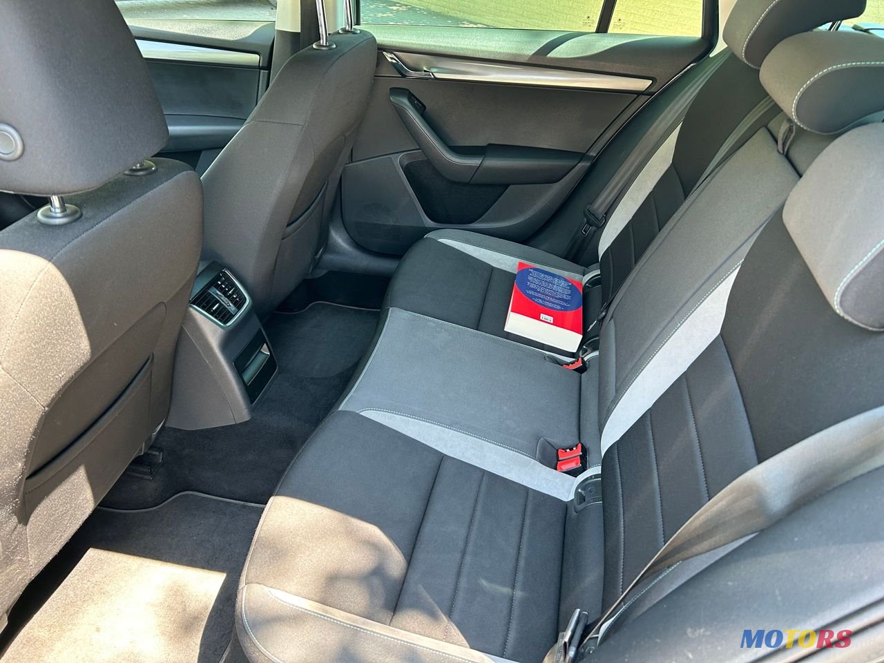 2017' Skoda Octavia photo #3