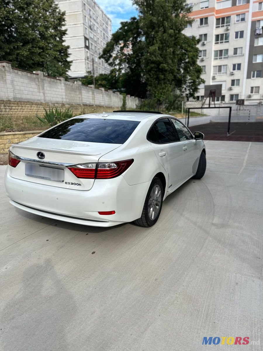 2014' Lexus Es Series photo #4
