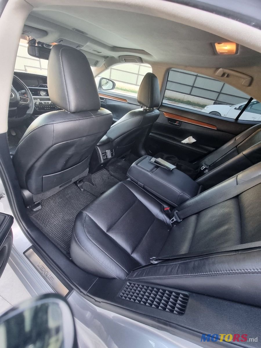 2015' Lexus Es Series photo #5