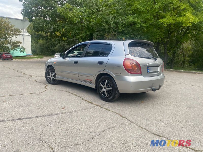 2005' Nissan Almera photo #2