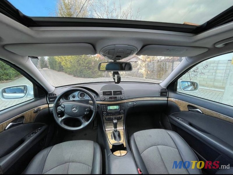 2007' Mercedes-Benz E-Class photo #5