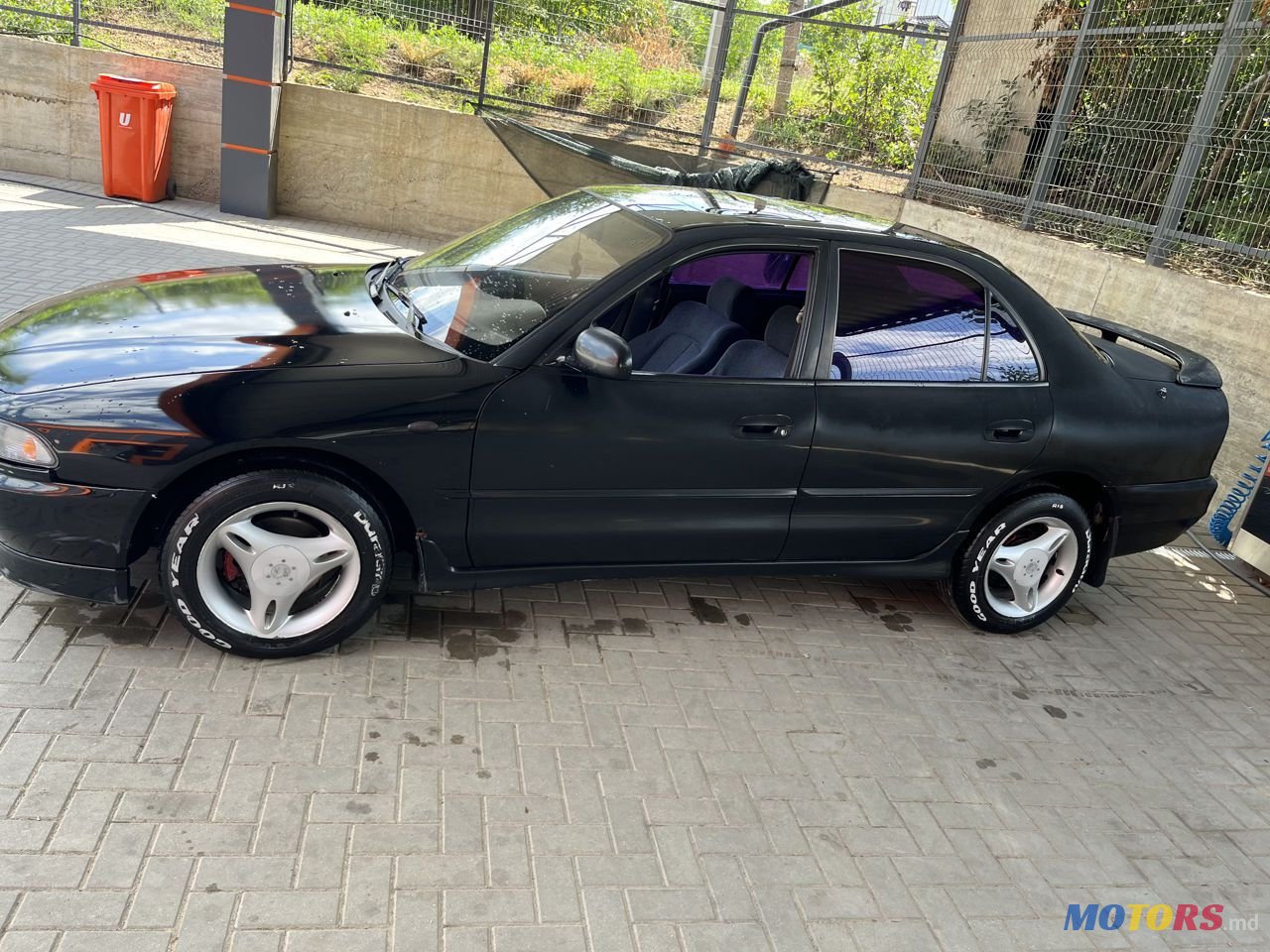 1994' Mitsubishi Galant photo #1