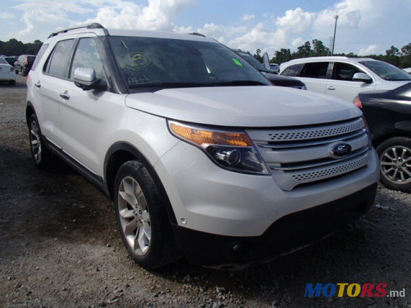 2013' Ford Explorer photo #1