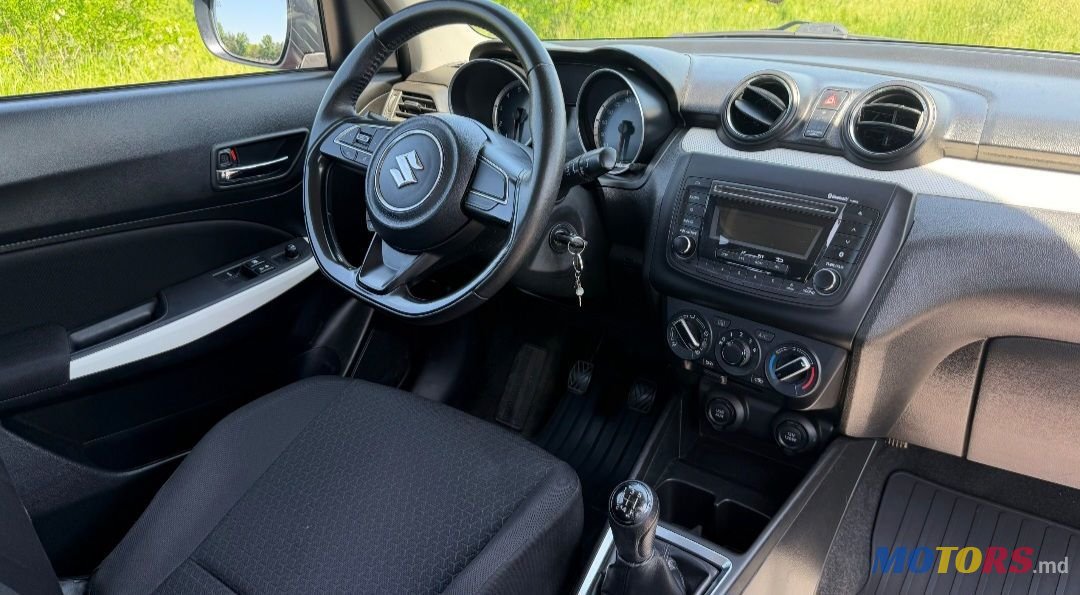 2018' Suzuki Swift photo #5