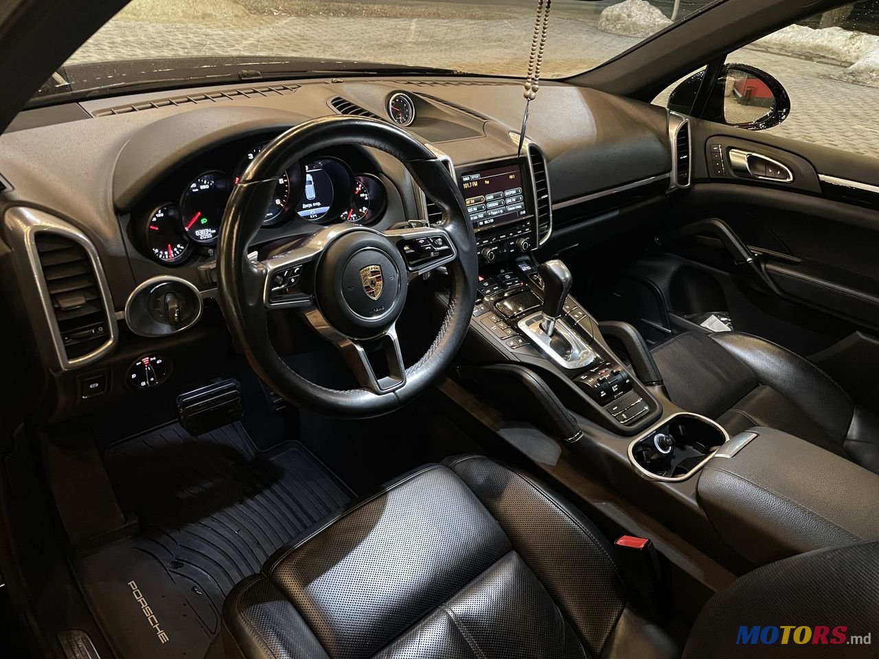 2016' Porsche Cayenne photo #5