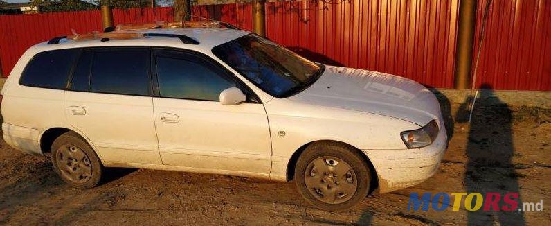 1996' Toyota Carina photo #1