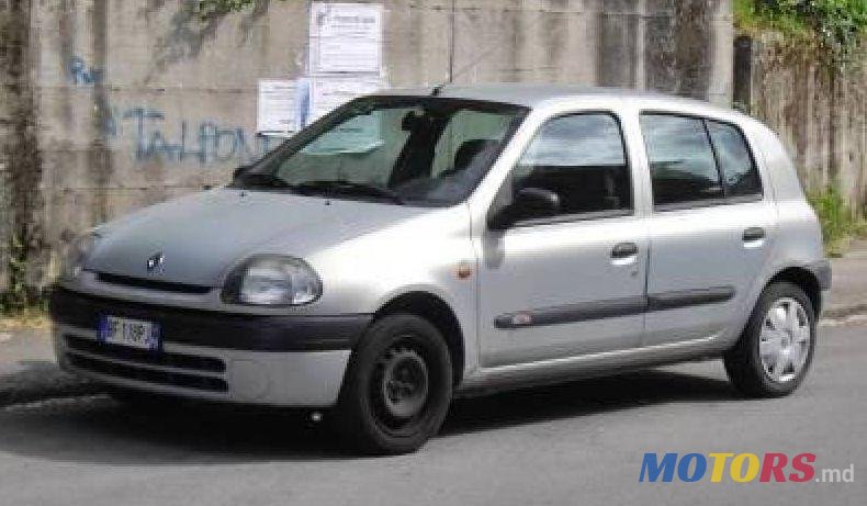 1999' Renault Clio photo #1