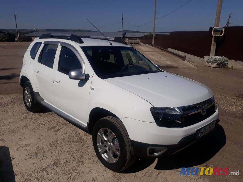 2012' Dacia Duster photo #2