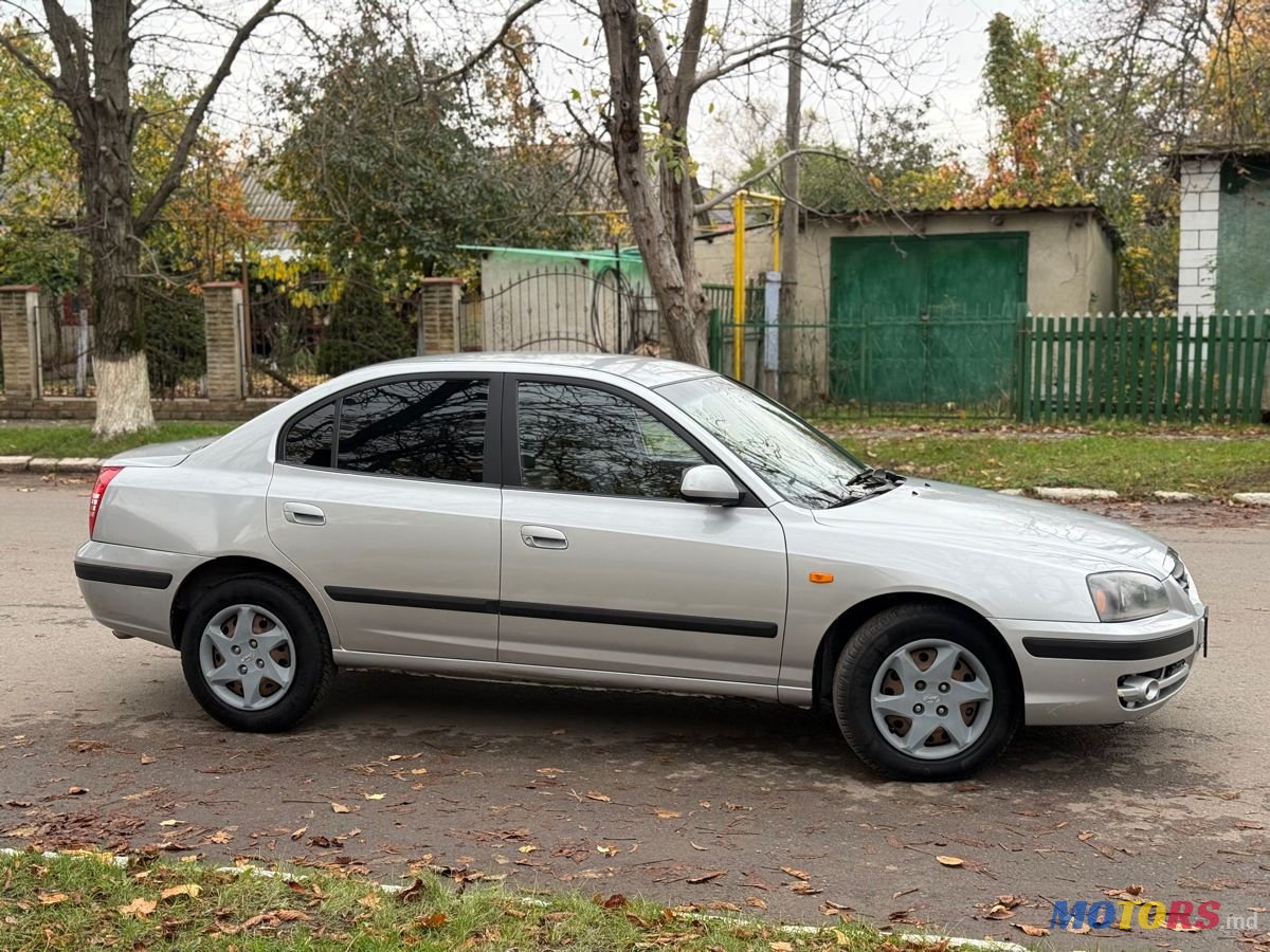 2004' Hyundai Elantra photo #6