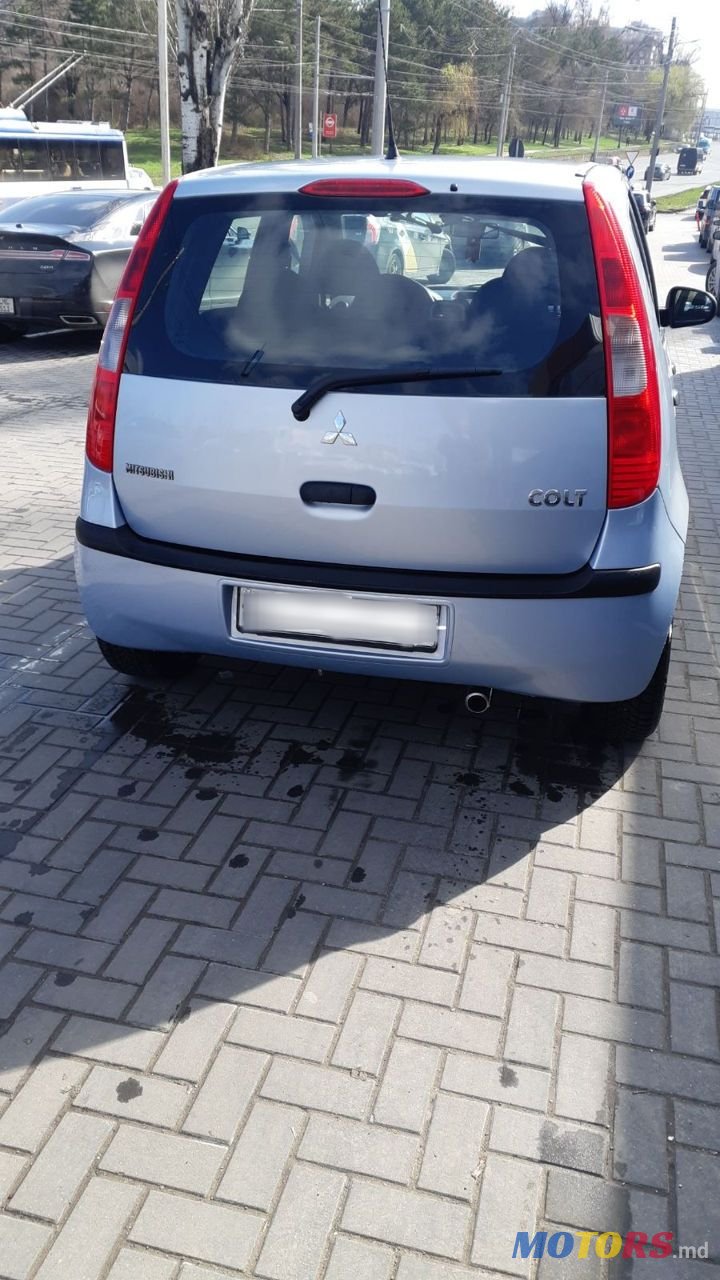 2007' Mitsubishi Colt photo #6