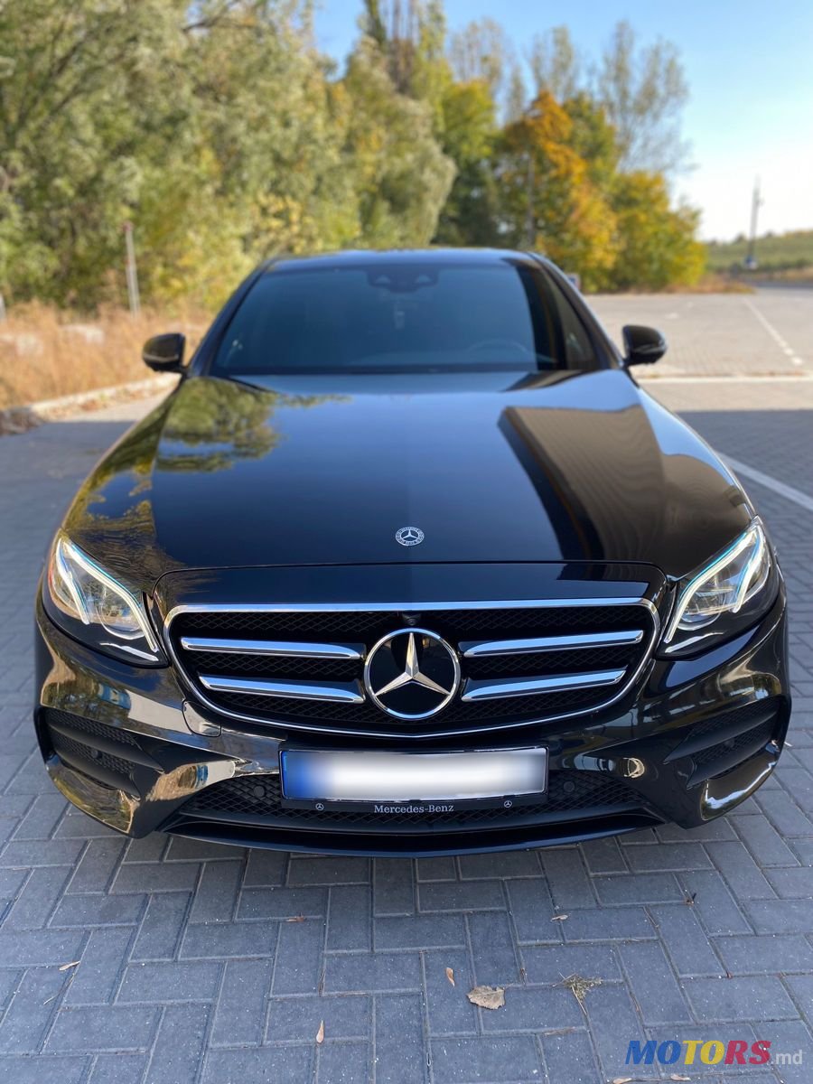 2017' Mercedes-Benz E Класс photo #3