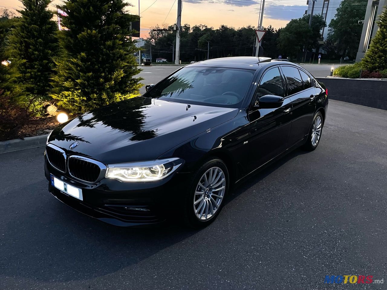 2017' BMW 5 Series photo #5