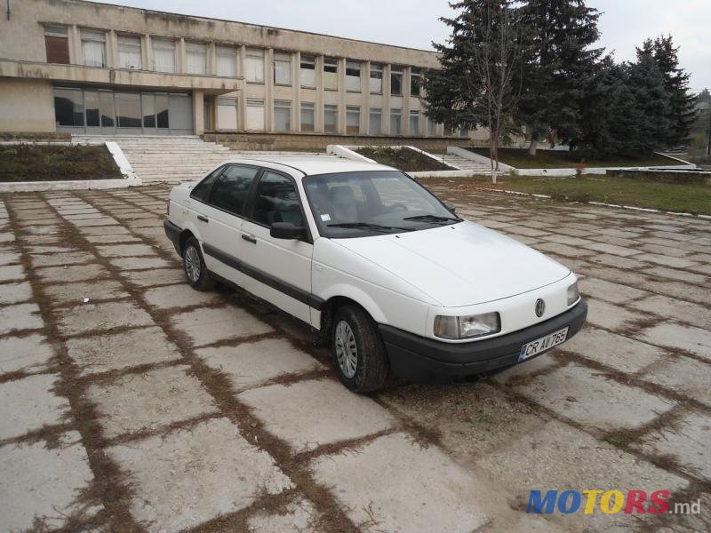 1990' Volkswagen Passat photo #1