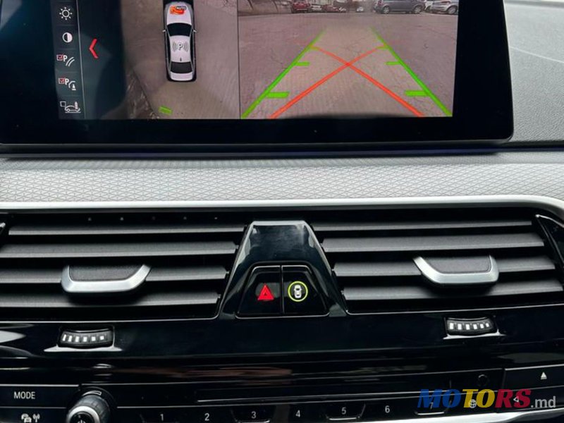 2018' BMW 5 Series photo #5