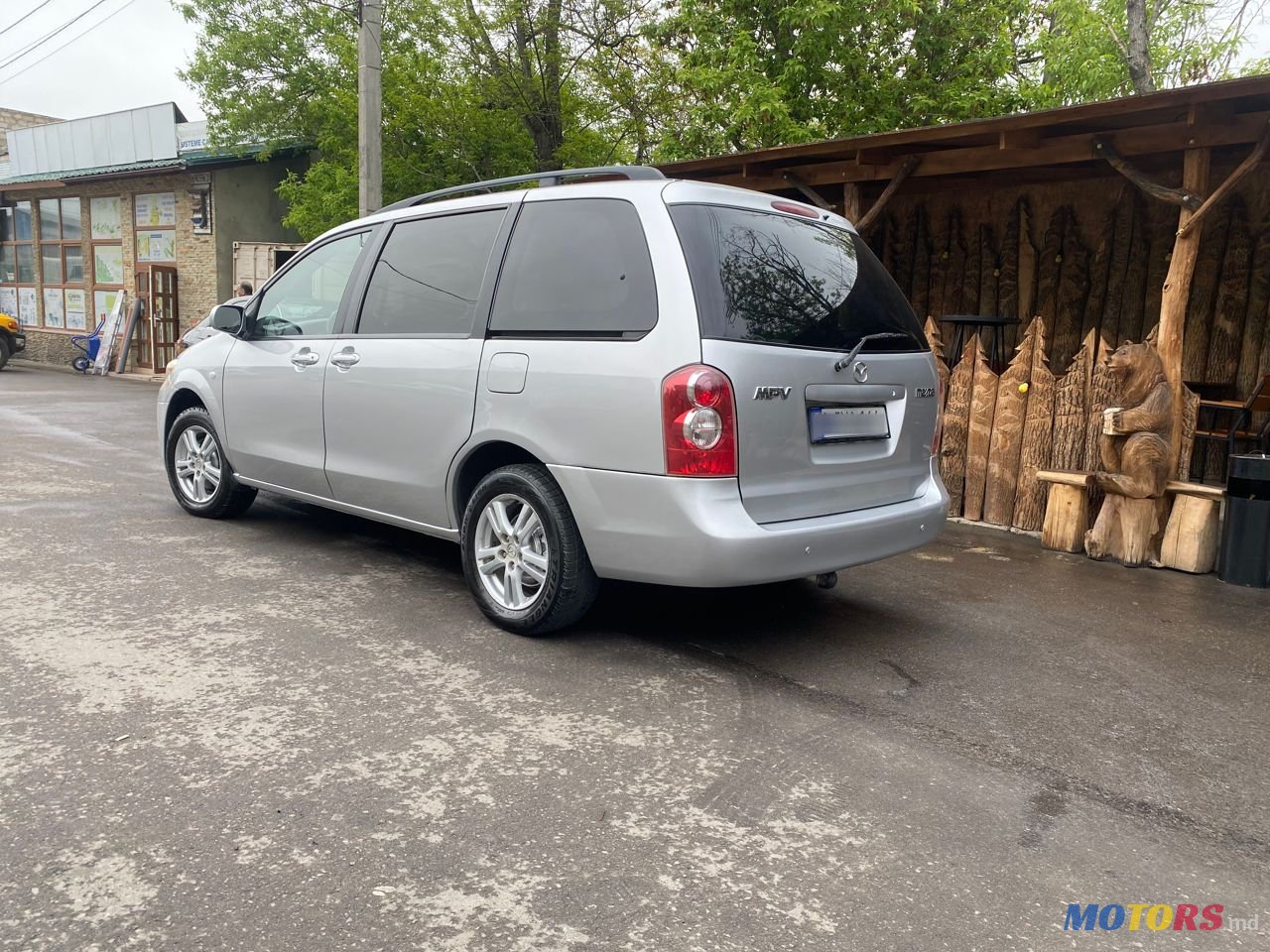 2004' Mazda MPV photo #2