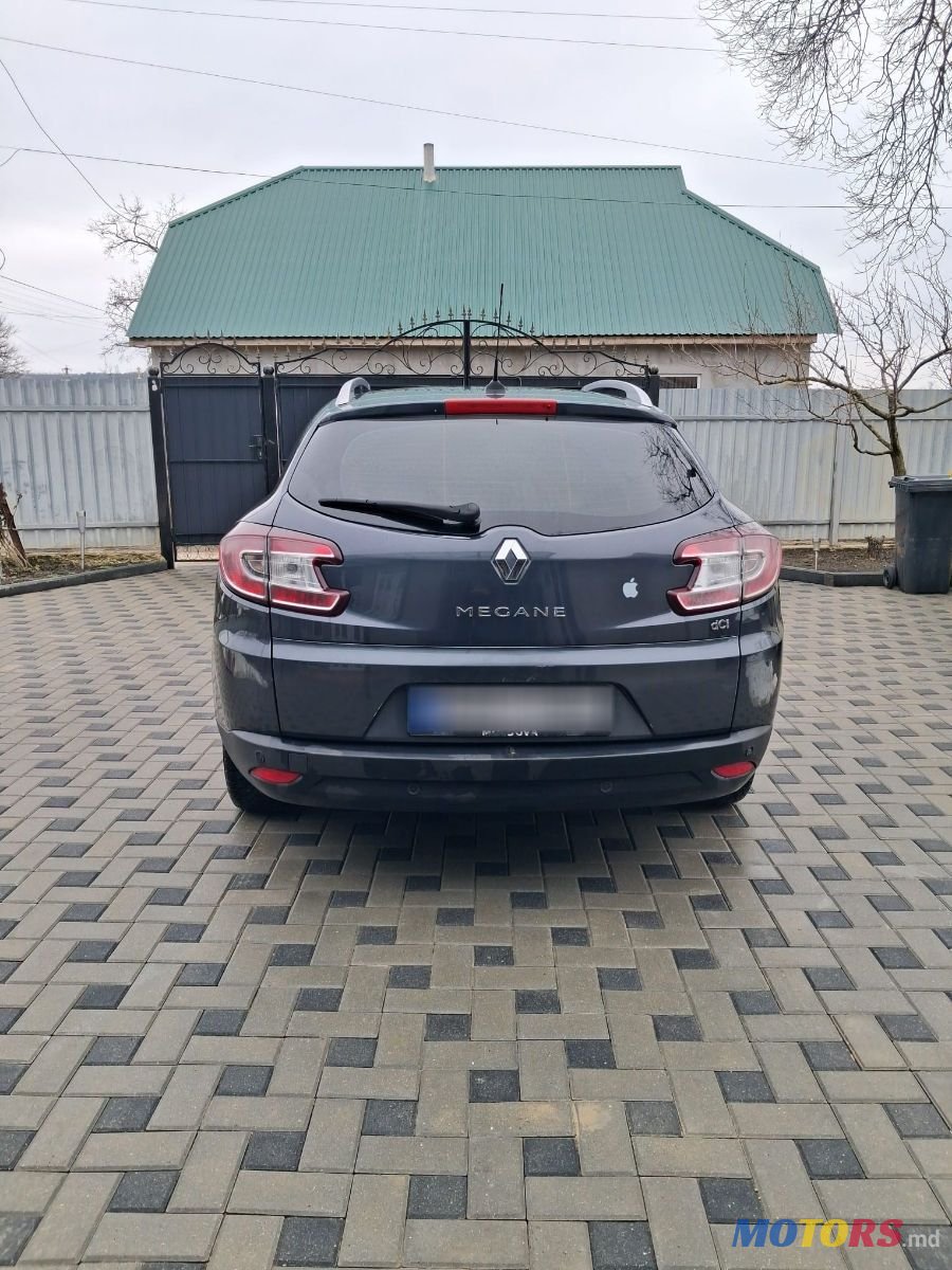 2010' Renault Megane photo #5