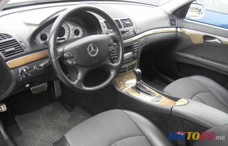 2007' Mercedes-Benz E photo #1
