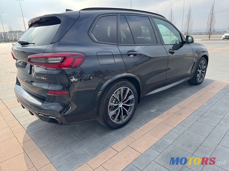 2022' BMW X5 photo #4