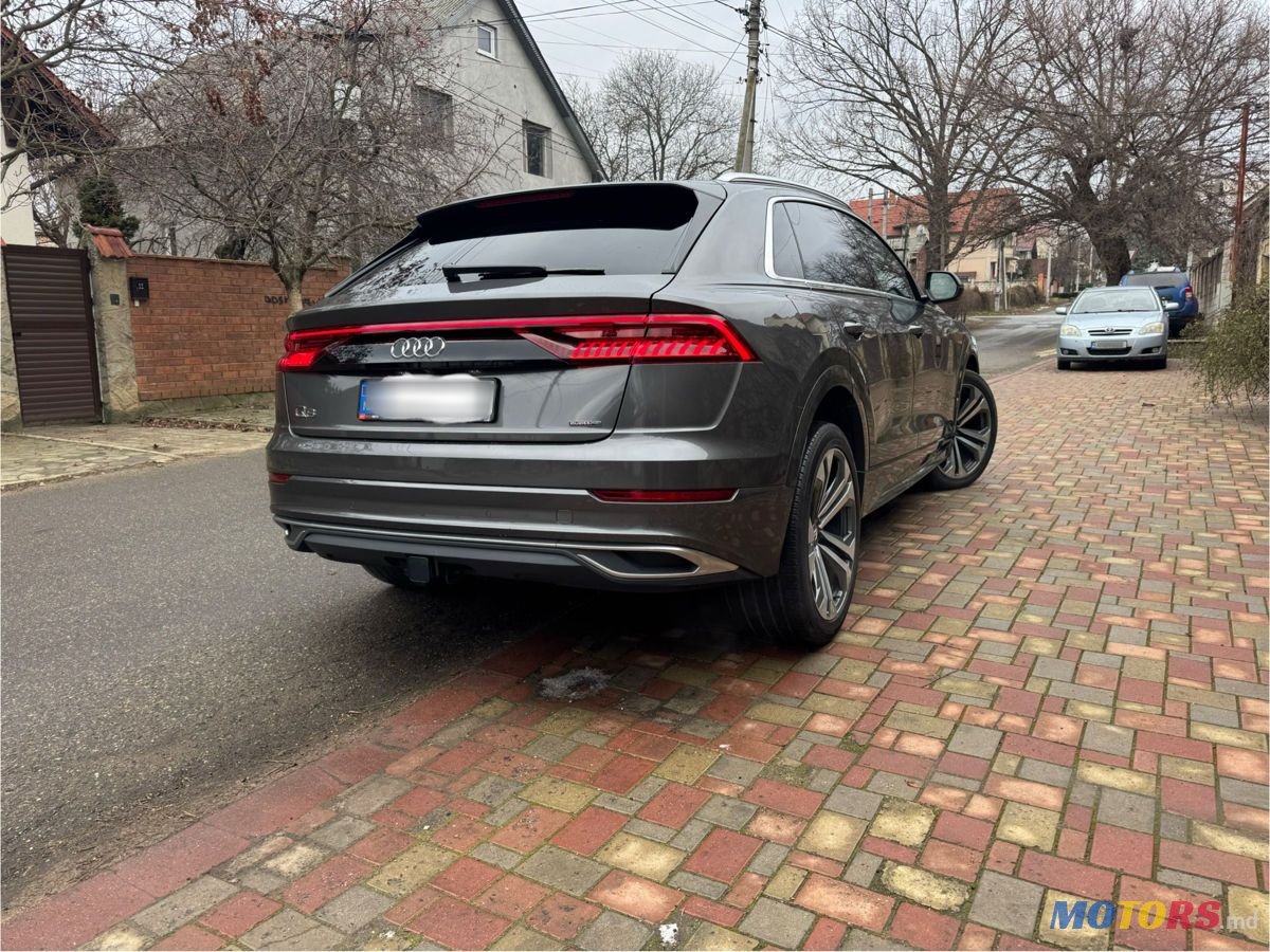 2019' Audi Q8 photo #3
