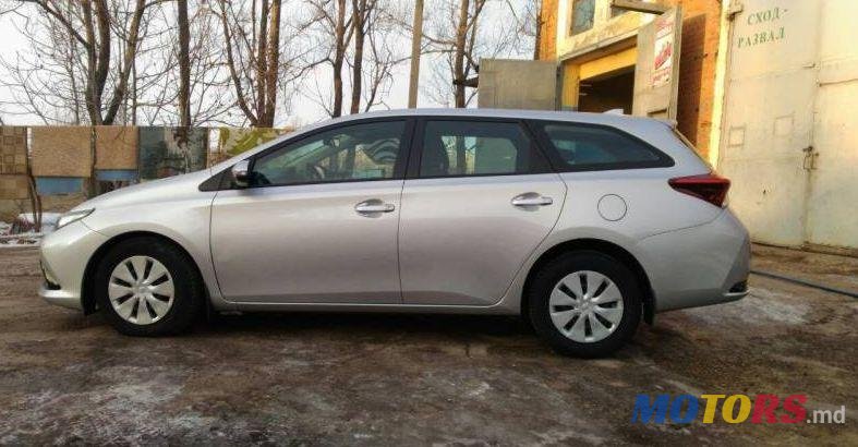 2015' Toyota Auris photo #1