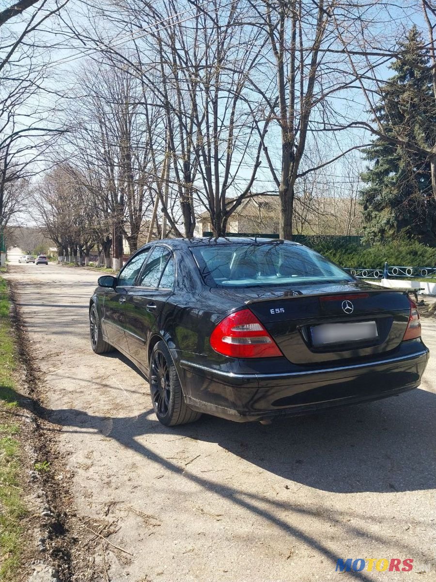 2005' Mercedes-Benz E-Class photo #4