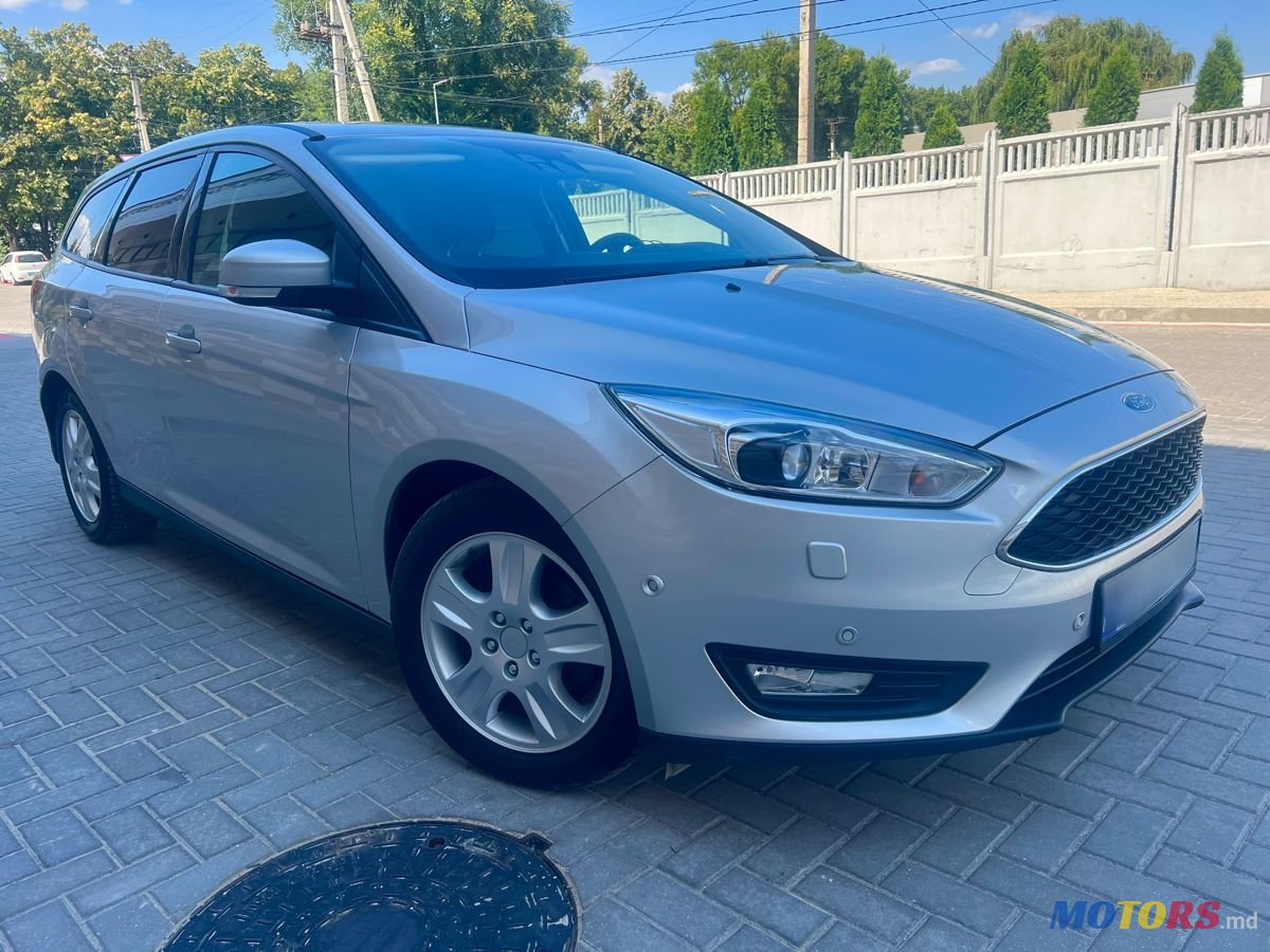 2017' Ford Focus photo #2