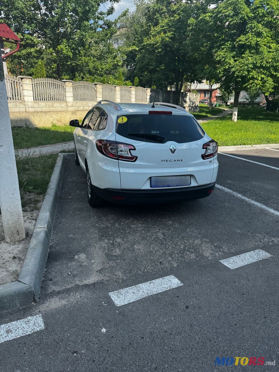 2014' Renault Megane photo #6