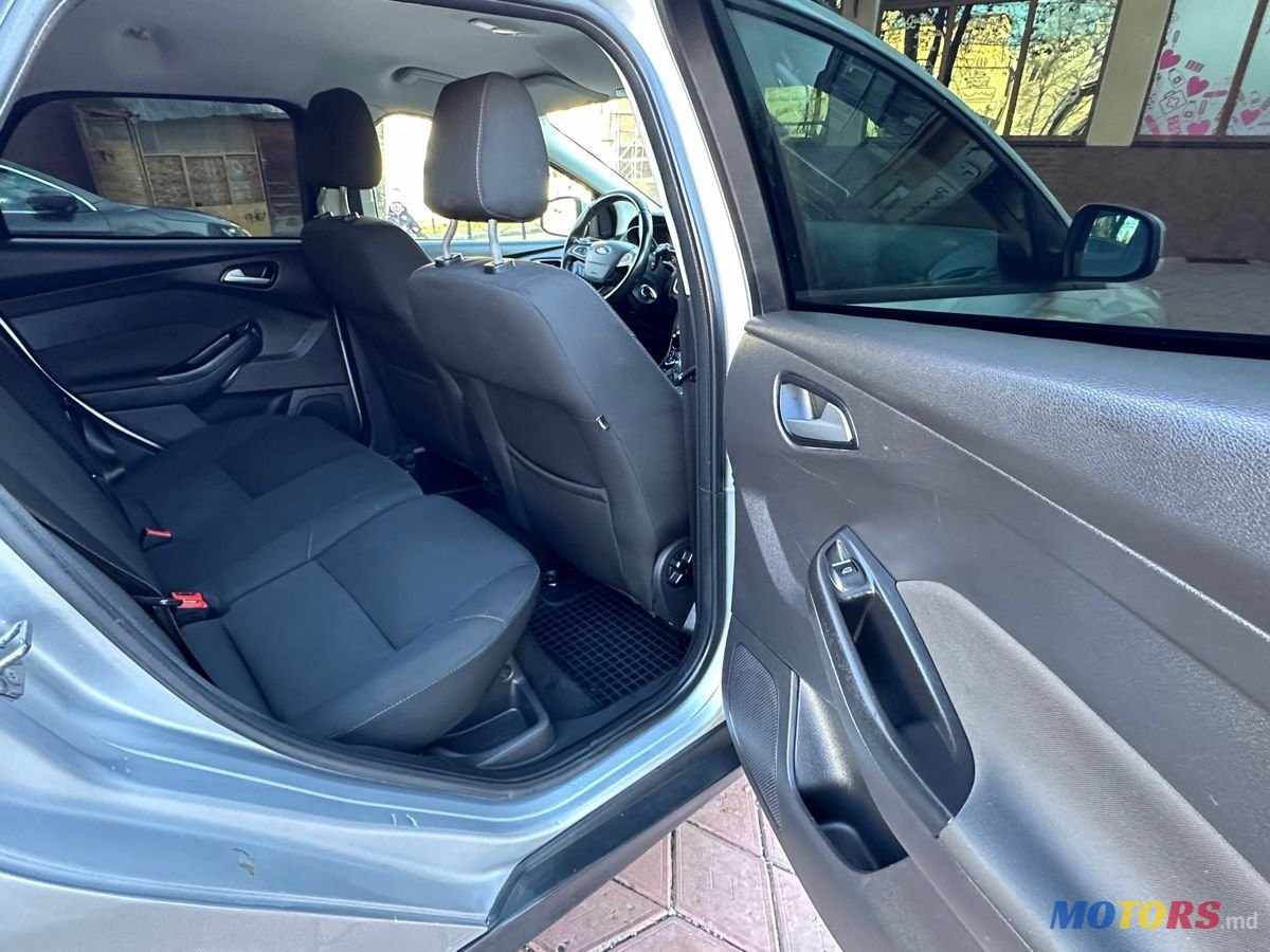 2015' Ford Focus photo #5